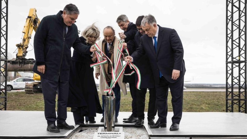 Foundation stone laying ceremony. Photo: Budapest Airport