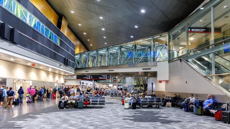 Miami Airport. Photo: Markus Mainka / Shutterstock