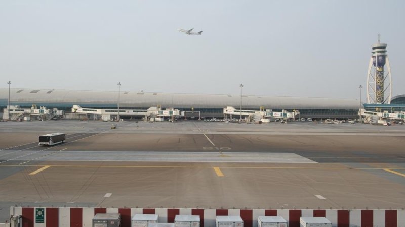 Dubai DXB. Photo: Sebastian Castelier / Shutterstock