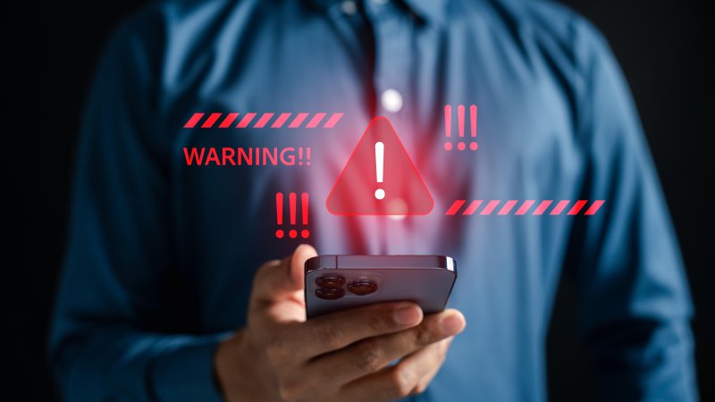 Security warnings for U.S. citizens in the UAE and Kuwait. Photo: Shutterstock