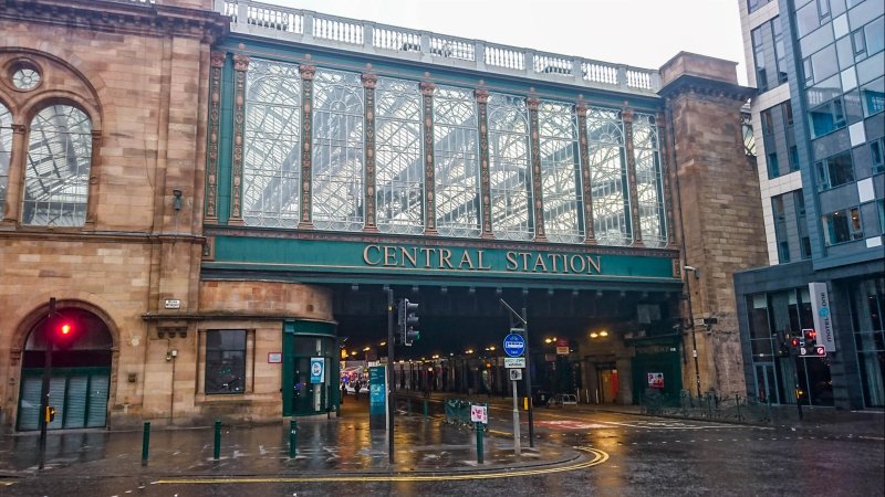 Glasgow Central. Photo: lennystan / Shutterstock