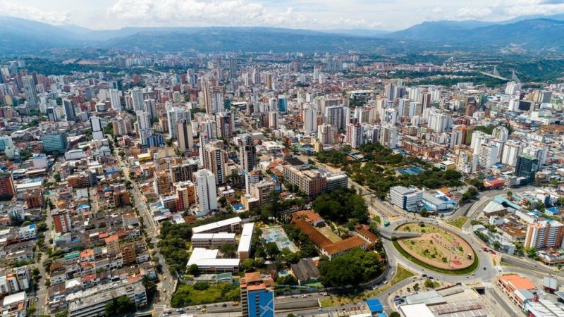 The city of Bucaramanga, adjacent to the airport. Photo: Shutterstock