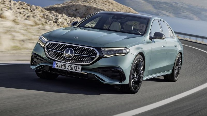 מרצדס E Class החדשה. צילום: מרצדס מרצדס E Class החדשה. צילום: מרצדס