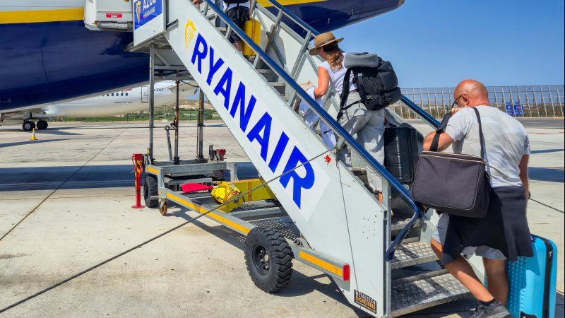 Ryanair changes luggage drop policy. Photo: daily_creativity / Shutterstock