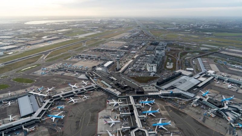 Schiphol Airport, Amsterdam. Photo: Aerovista Luchtfotografie / Shutterstock