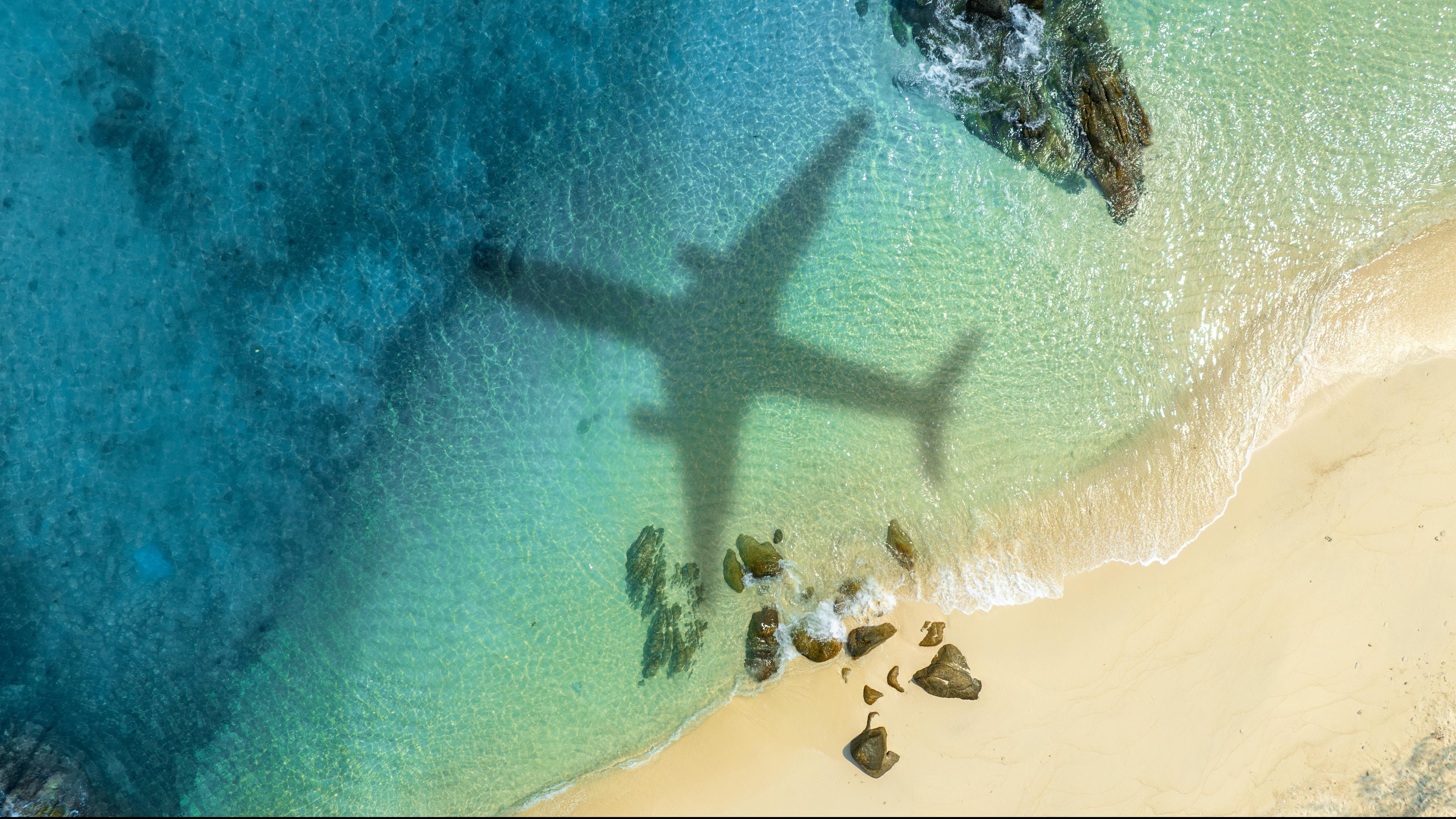 The UK is determined to keep travelers flying this summer. Photo: Shutterstock