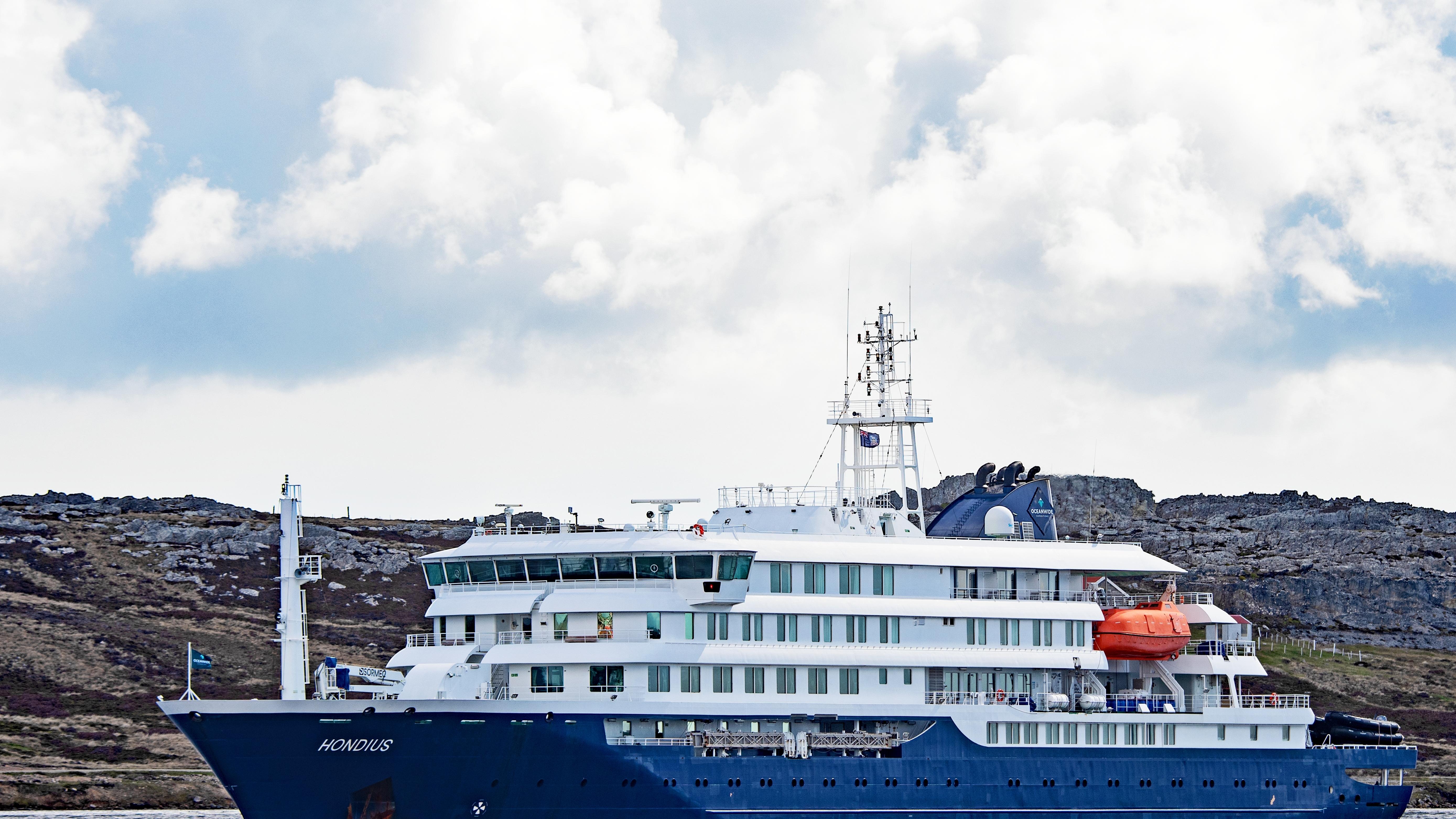 MV Hondius. Mystic Stock Photography / Shutterstock.com