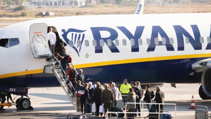 A Ryanair plane in Thessaloniki. Photo: Shutterstock