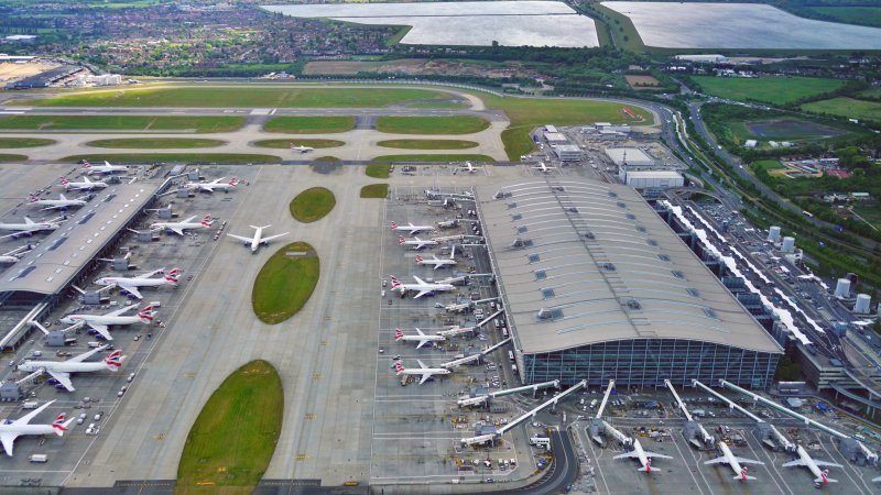 Heathrow Airport. Photo: EQRoy / Shutterstock.com