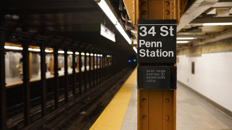 Penn Station services suspended after fire. Photo: ca_wonder / Shutterstock.com