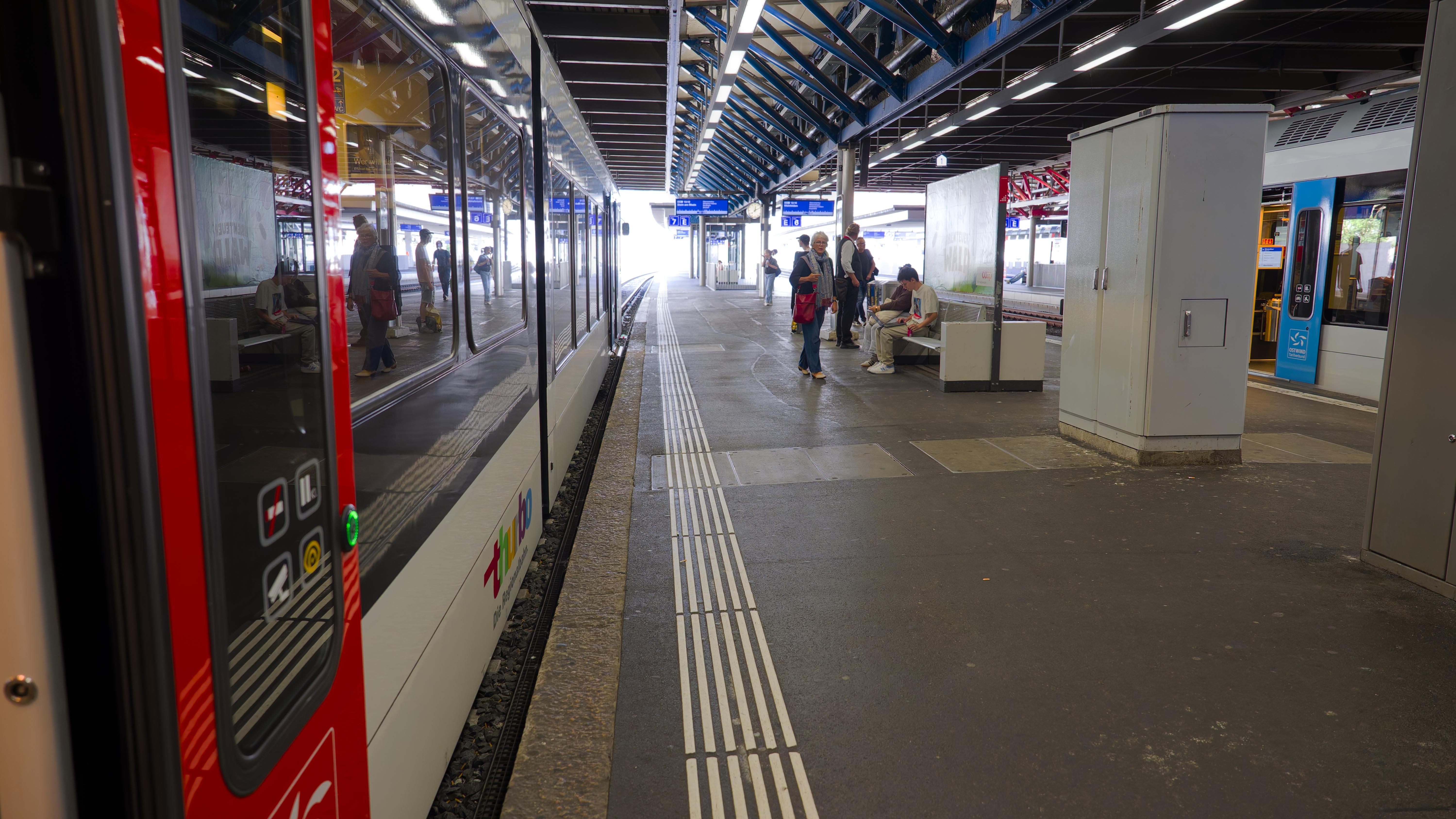Winterthur station. Photo:  Michael Derrer Fuchs / Shutterstock.com