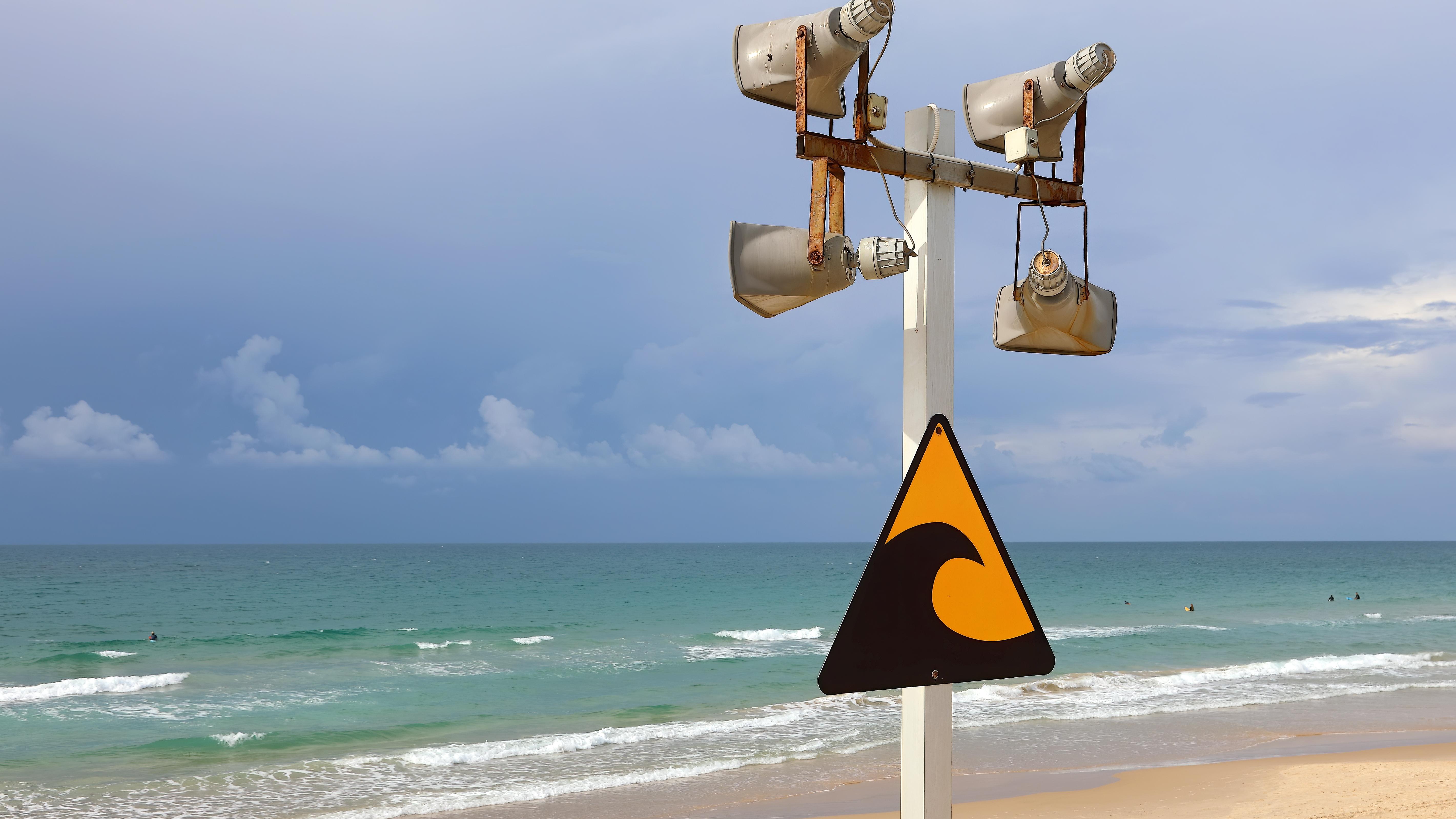 Tsunami alert in the Philippines. Photo: Shutterstock