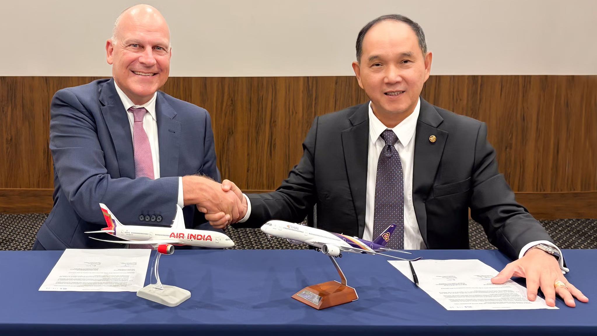 Air India CEO Campbell Wilson and THAI CEO Chai Eamsiri Sign MoU for Deeper Partnership/ Photo: Air India