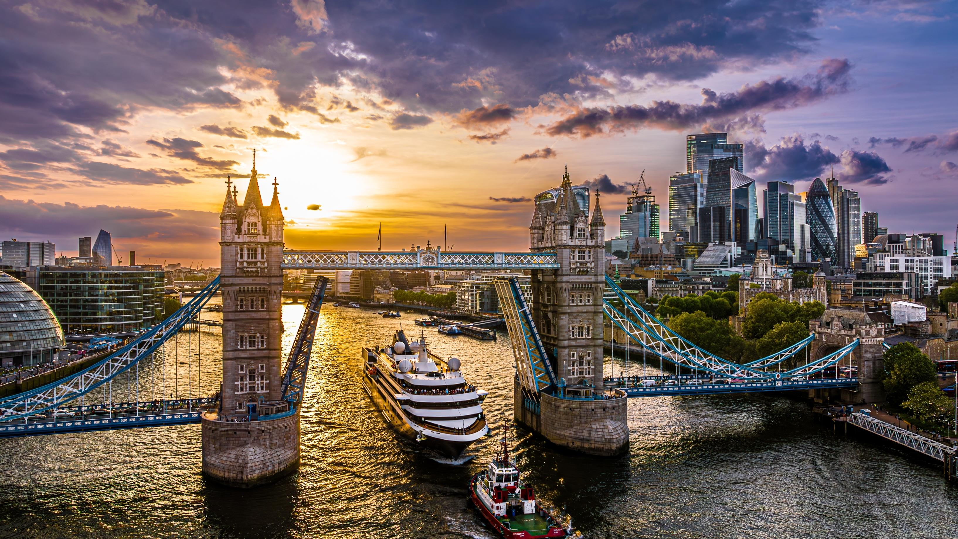 Thames river cruises at a discount. Photo: Skyshark Media / Shutterstock.com