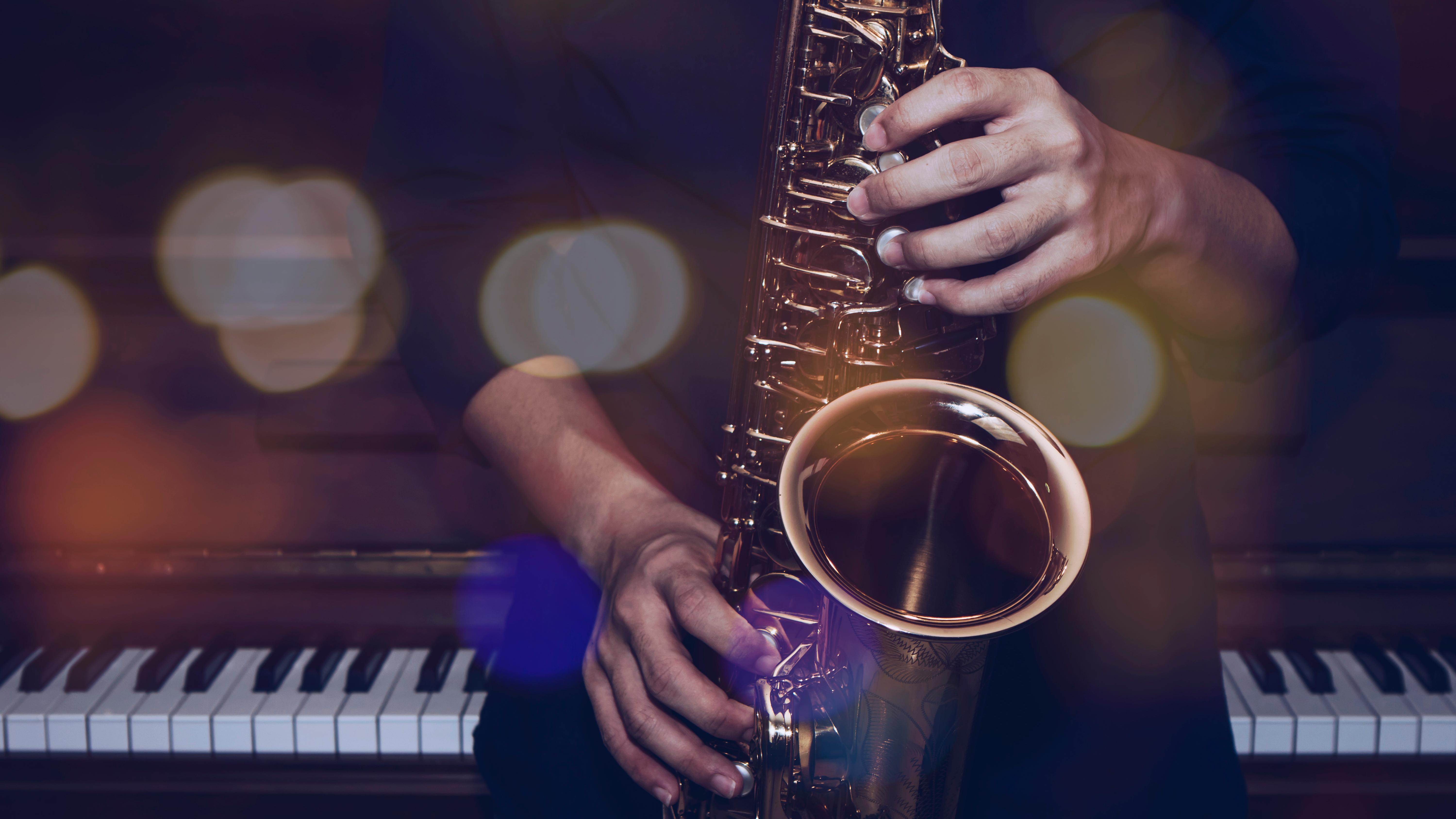 Sax at Midnight at Cluj Airport. Photo: Shutterstock