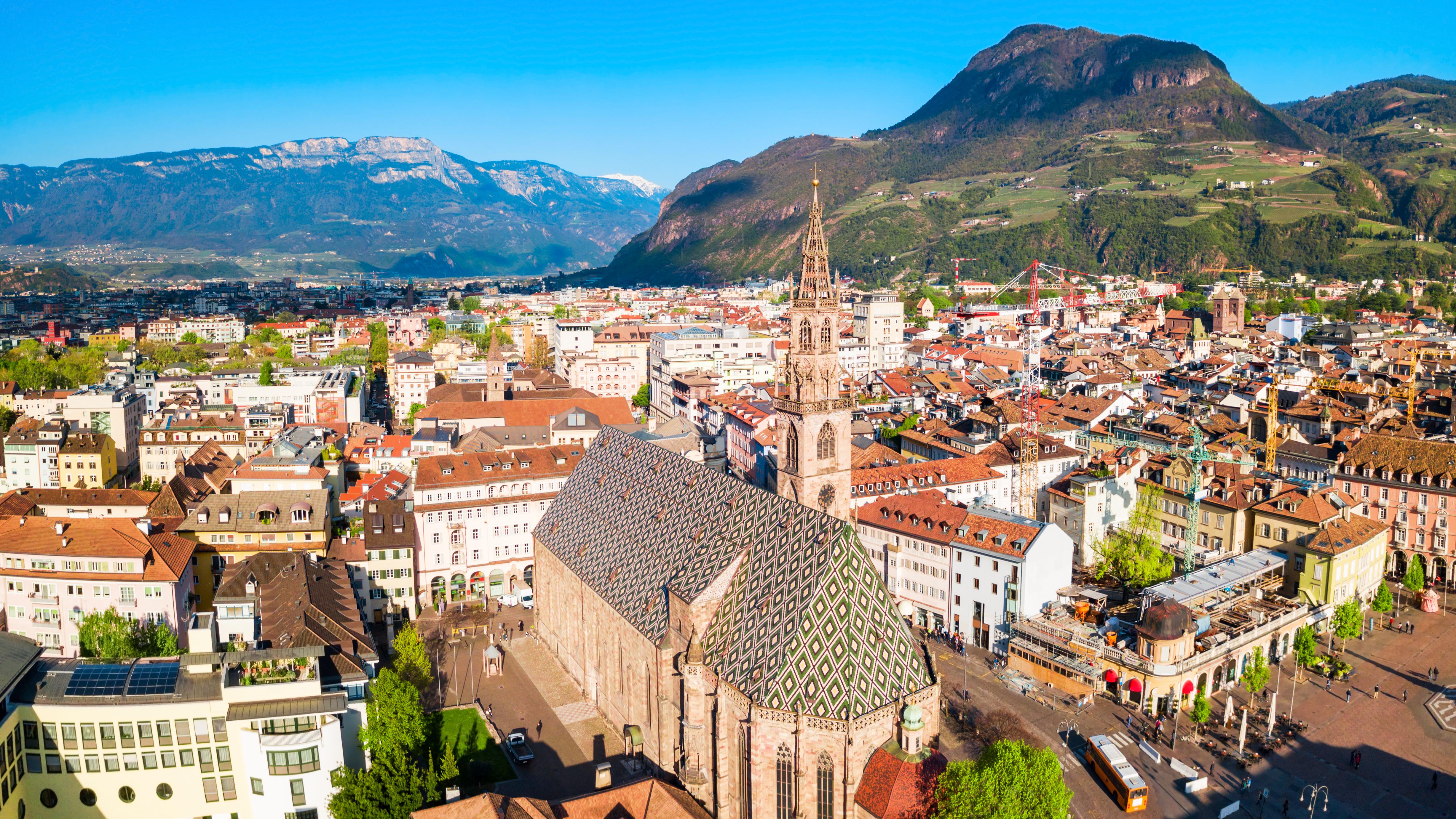 Italian airline launches new Prague route to the Gateway to the Daolomites Photo: Shutterstock