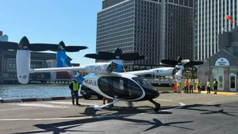 Dubai's flying taxi hub receives official operating approval. Photo: SKYPORTS