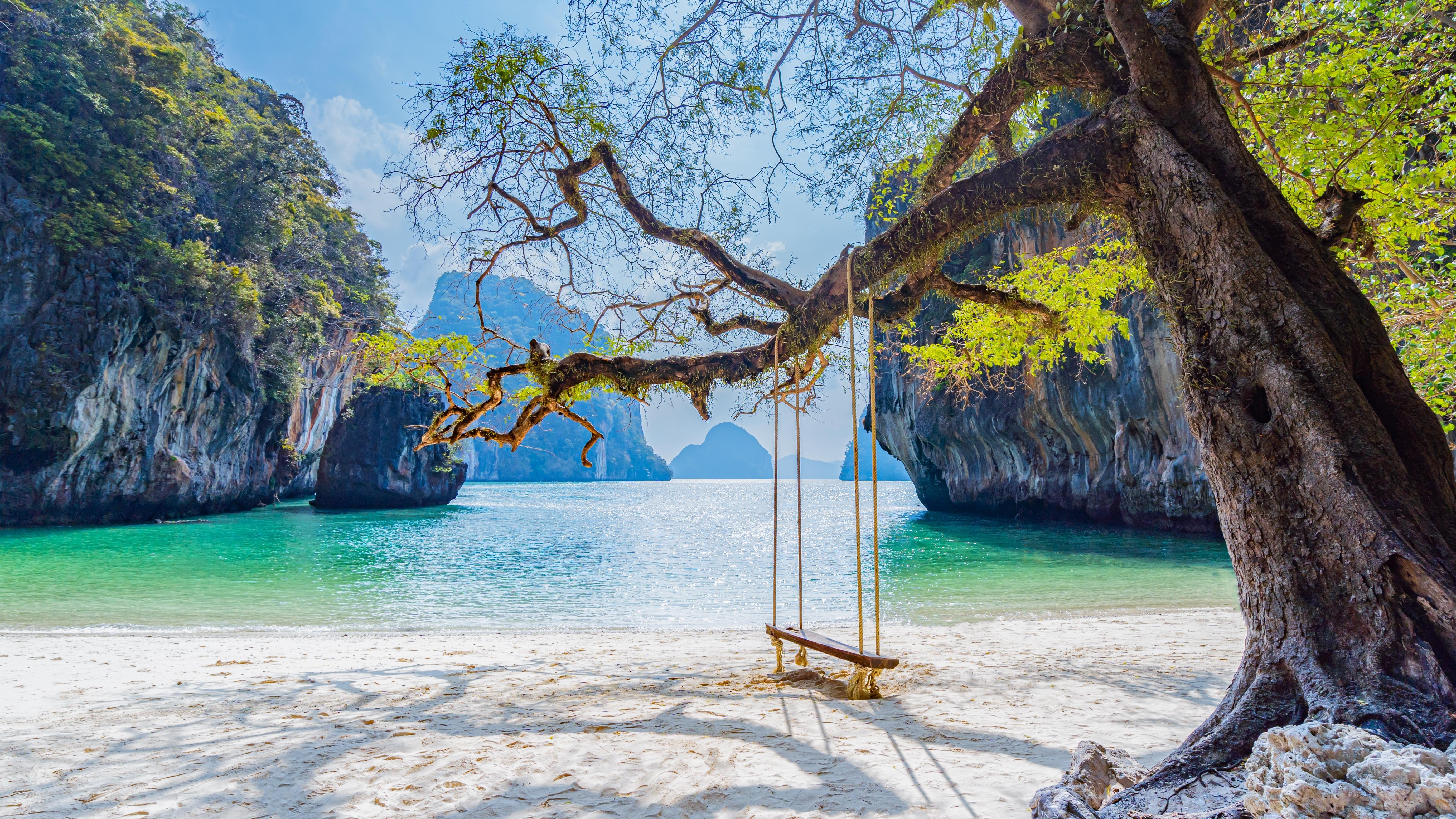 Thailand tightens punishment for cannabis imports and exports. Photo: Shutterstock