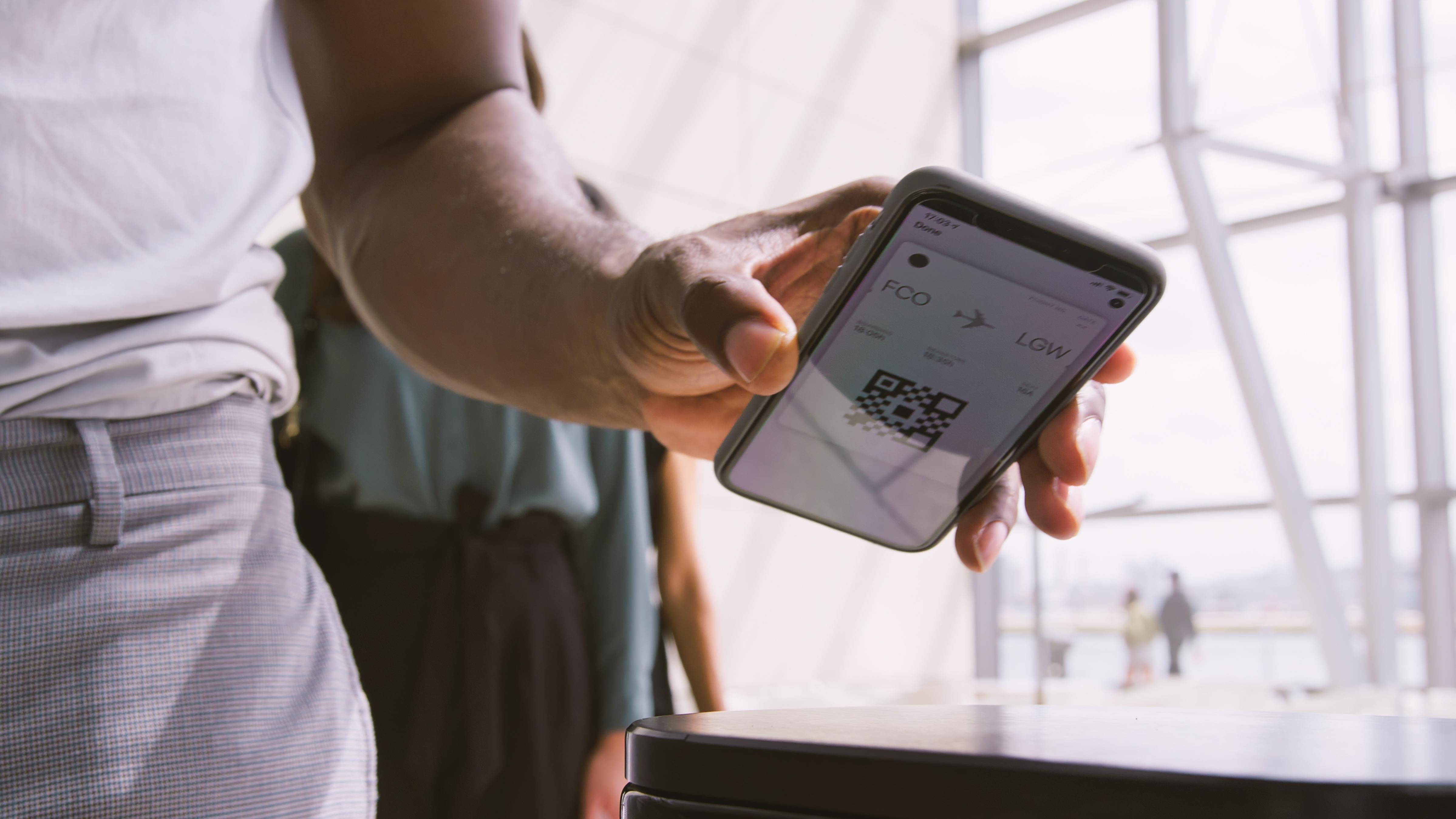 Australia to replace paper arrival forms with digital system. Photo: Shutterstock