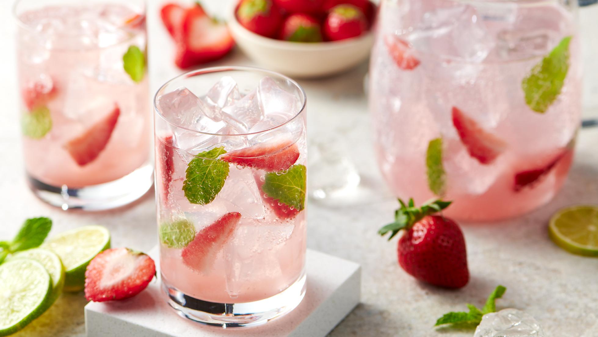 Strawberry-inspired beverages. Photo: Etihad 