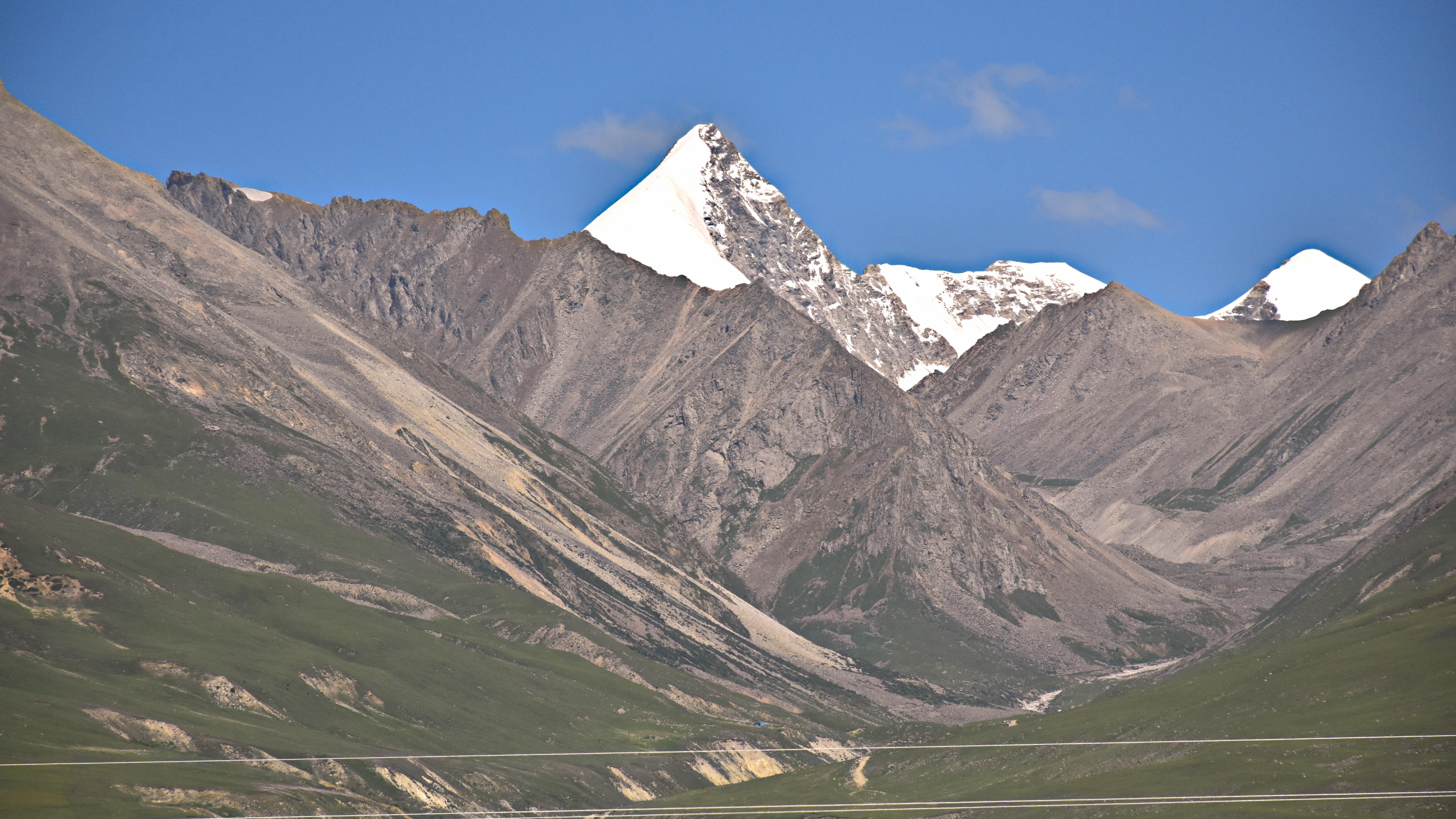 View from Xining-Lhasa train. Photo: Shutterstock