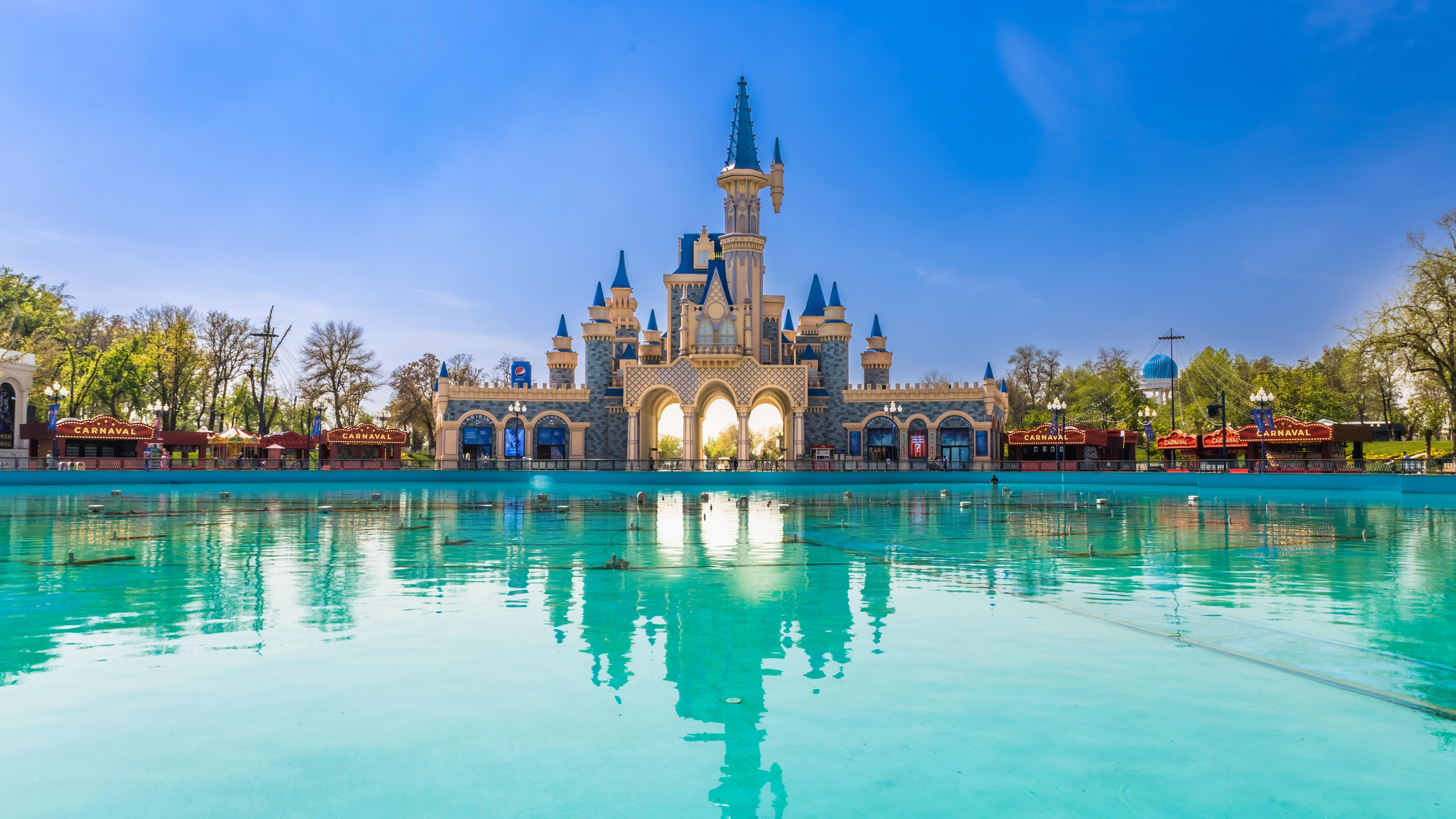 Magic City park in Tashkent. Photo: phtash / Shutterstock.com