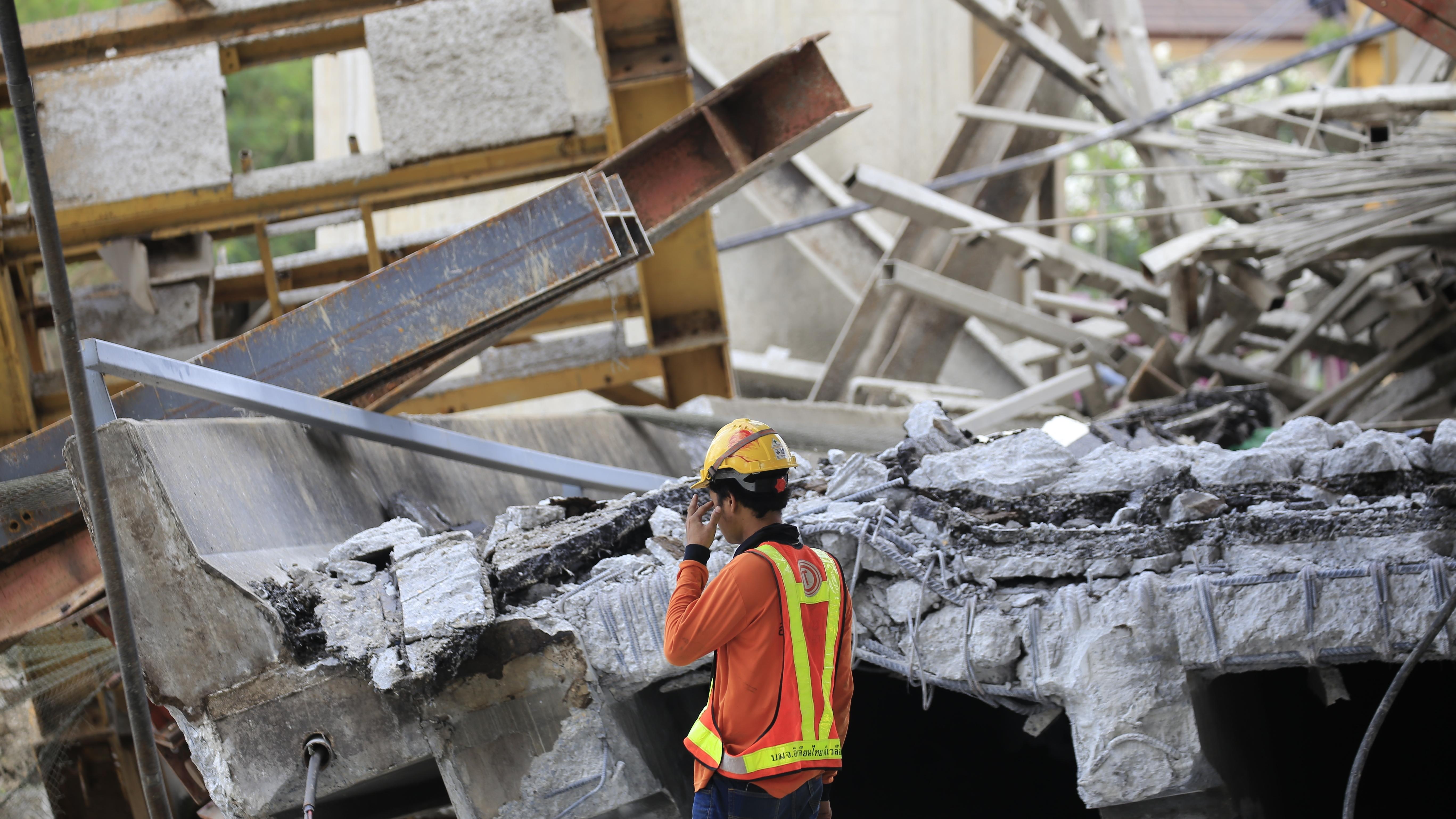 Earthquake aftermath in Colombia. Photo: somkanae sawatdinak / Shutterstock.com