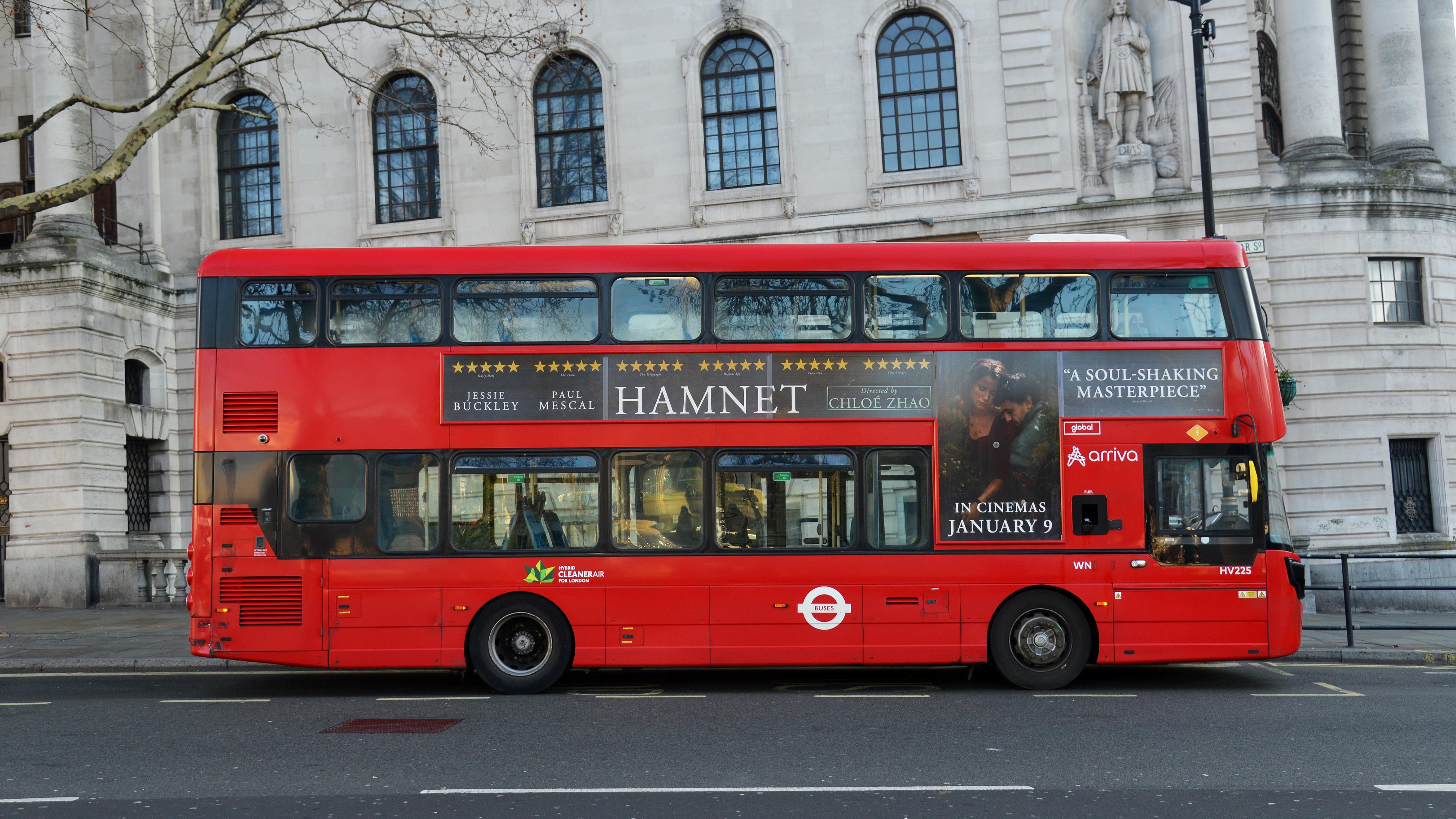 TfL bus. Photo: Sarunyu L / Shutterstock.com
