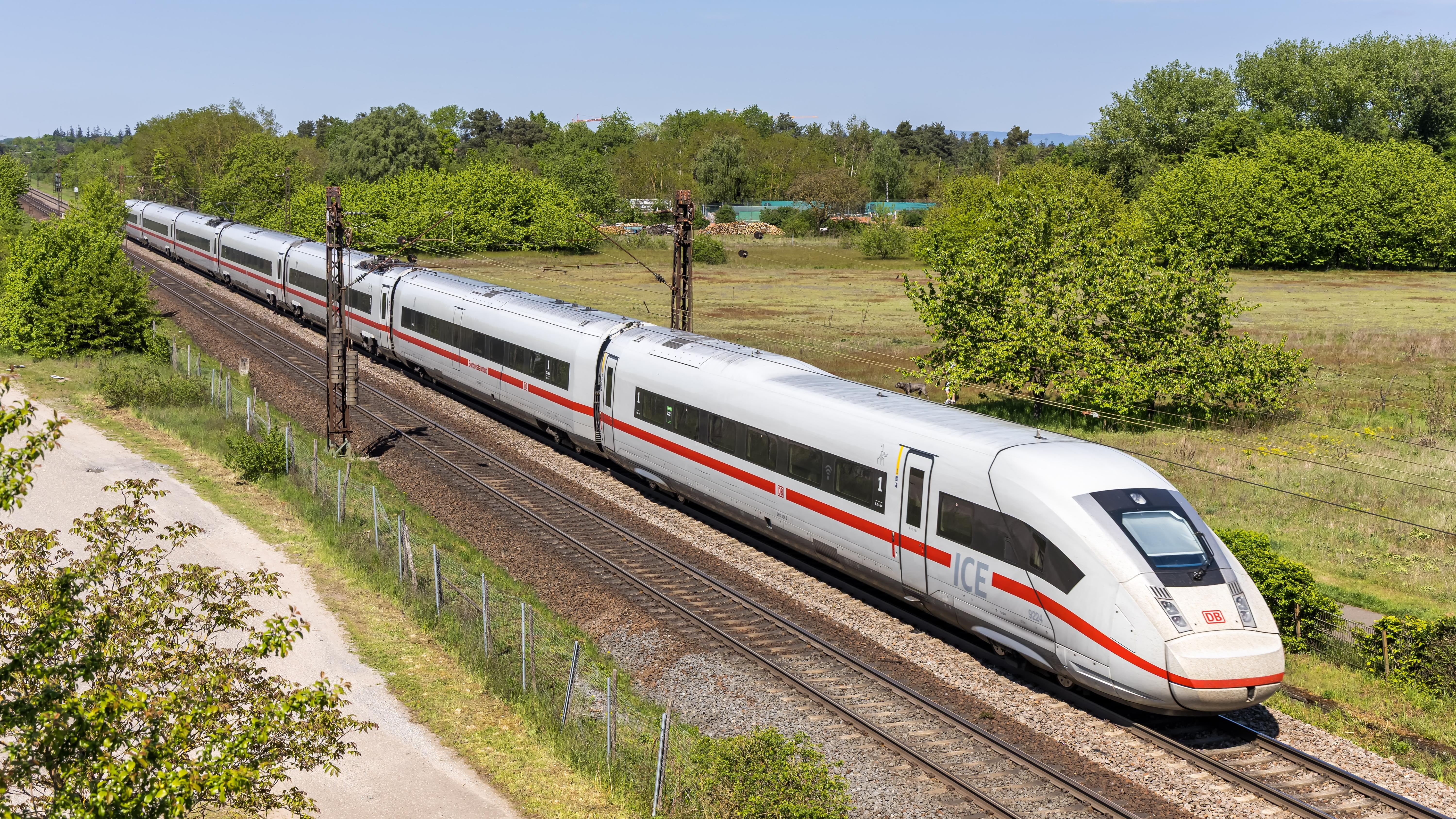 ICE train. Photo: Markus Mainka / Shutterstock.com