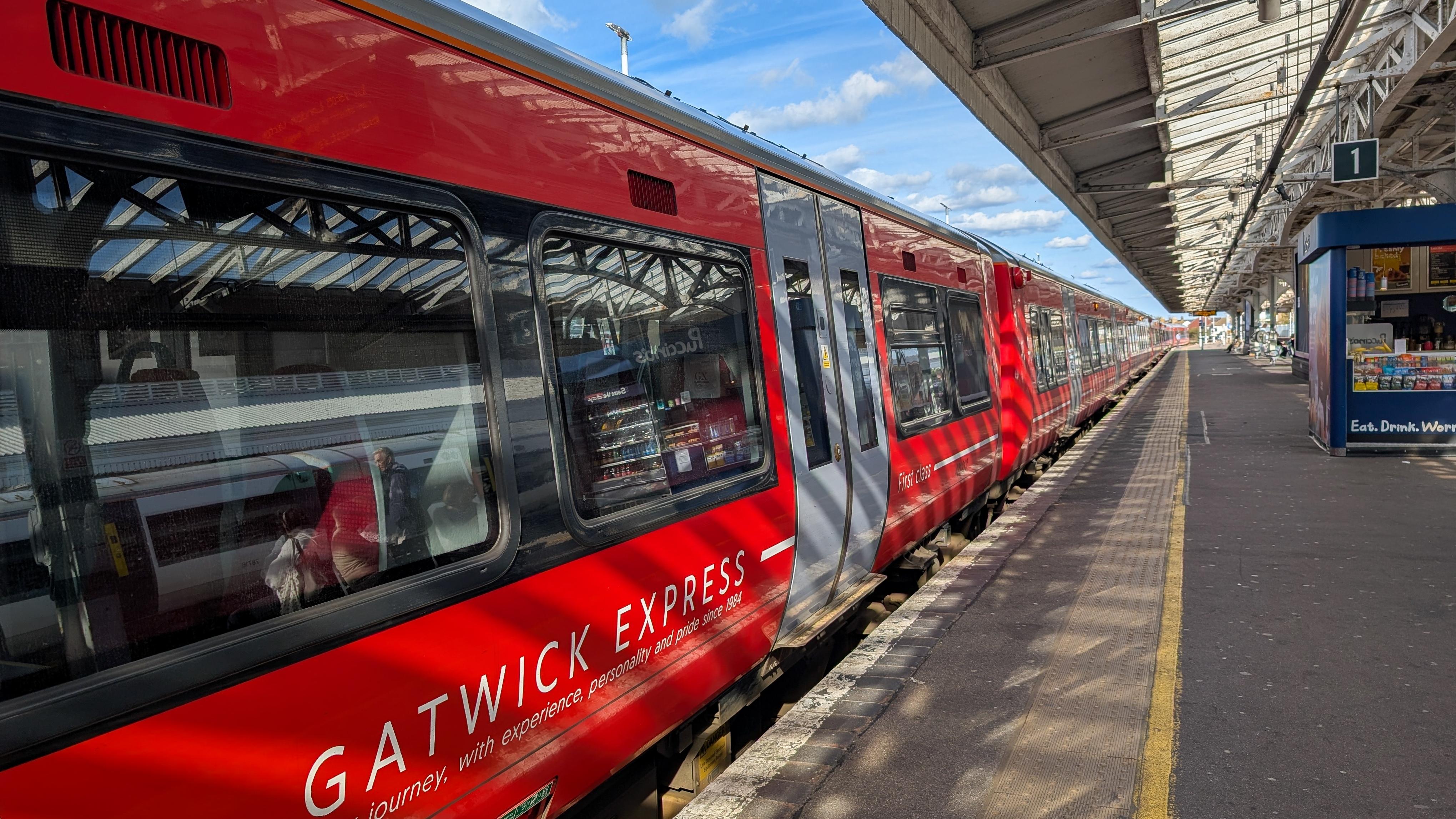 Gatwick Express. Photo: eyematter / Shutterstock.com