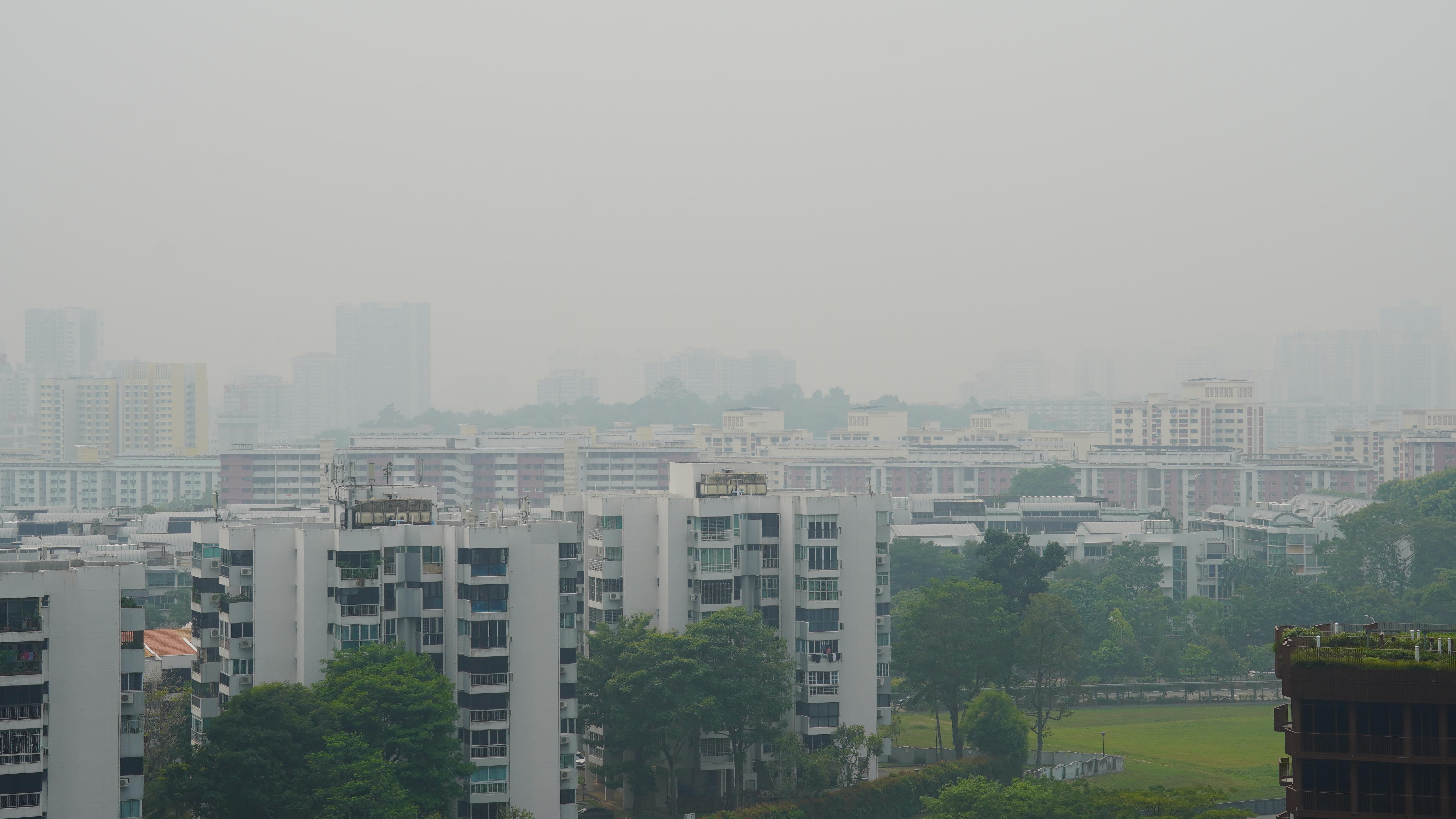 Singapore haze. Photo: RidhamSupriyanto / Shutterstock.com