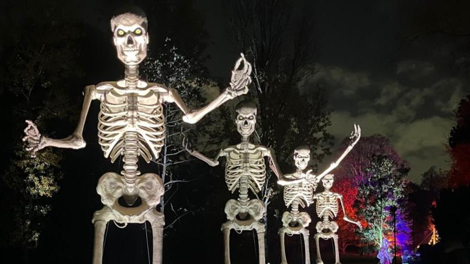 Halloween decorations at Kew Gardens (archieve). Photo: Amit Cotler