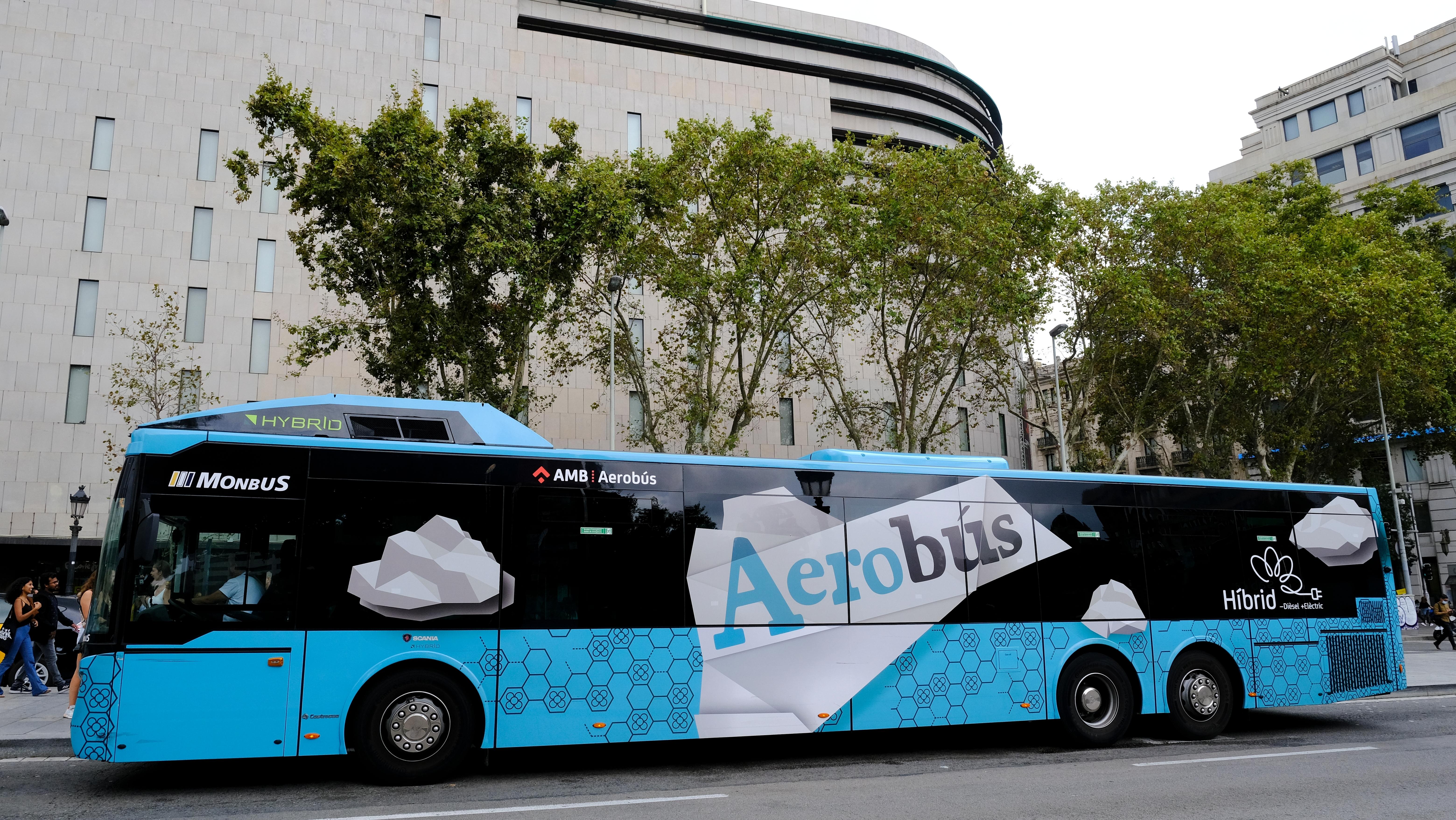 Aerobus. Photo: Alexandros Michailidis / Shutterstock.com