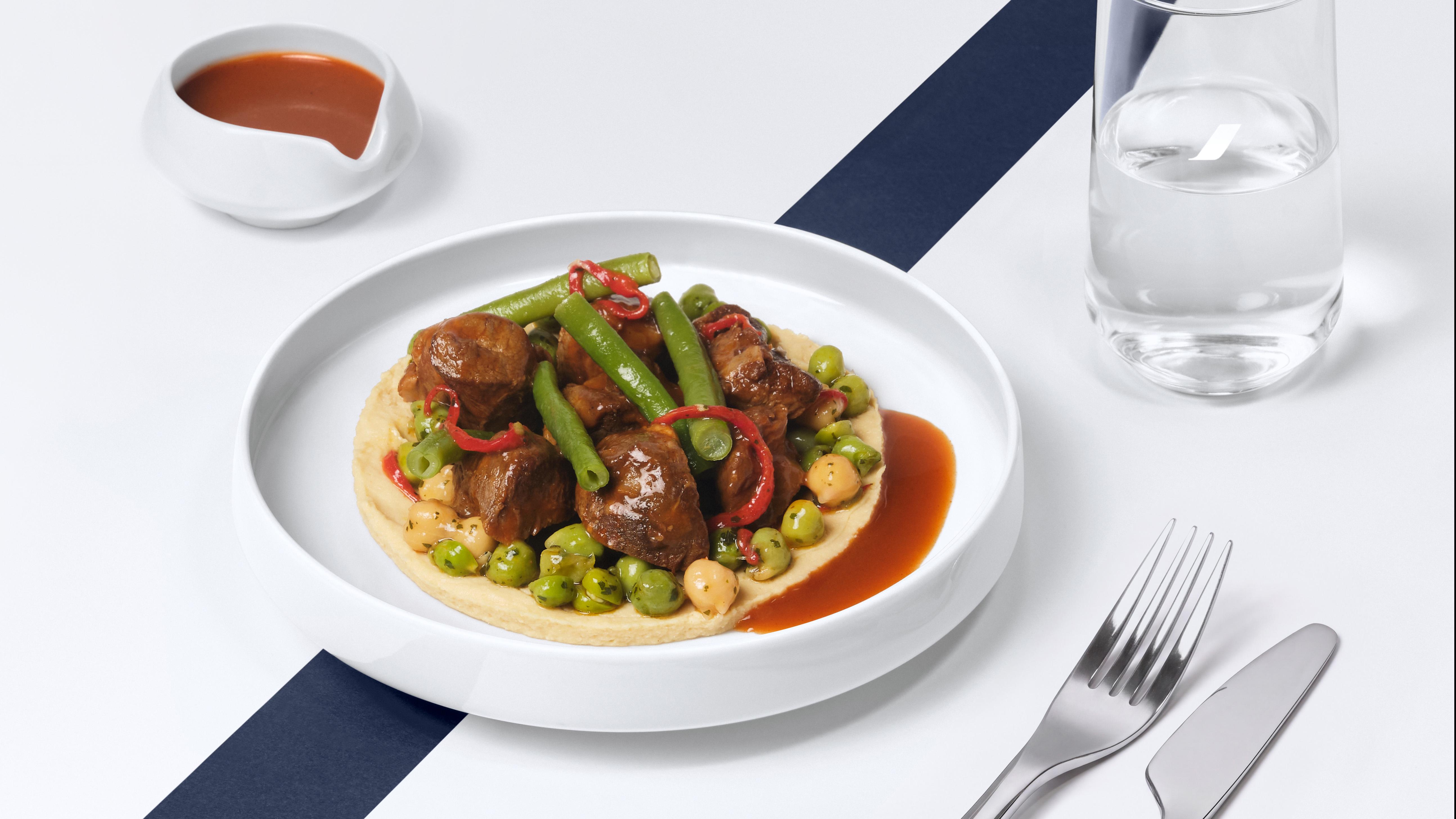 L-Ph. Vigilant Business long haul Dish Photo: &copy; Air France