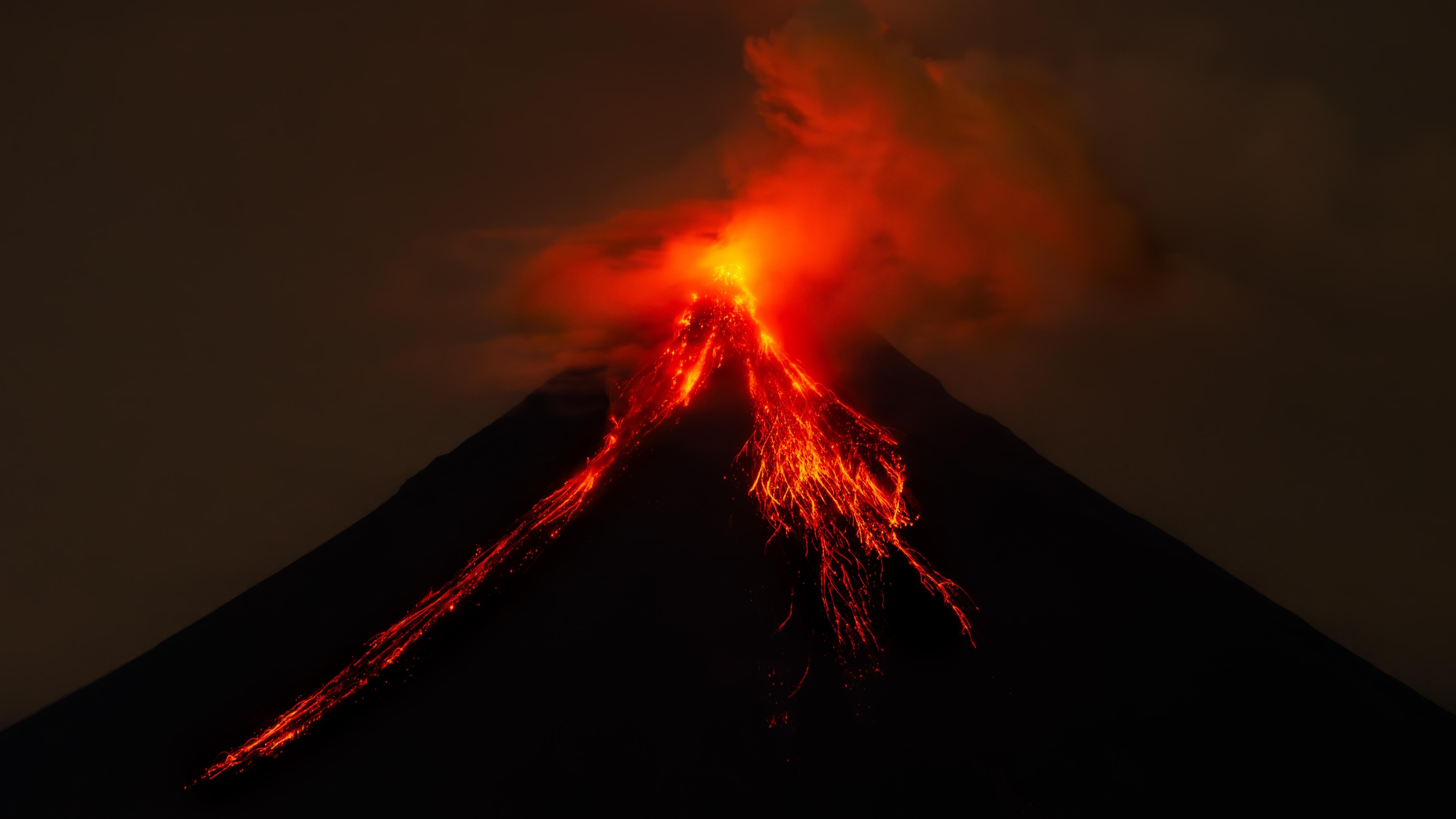 Eruption of Mayon Volcano Philippines. Photo: Shutterstock