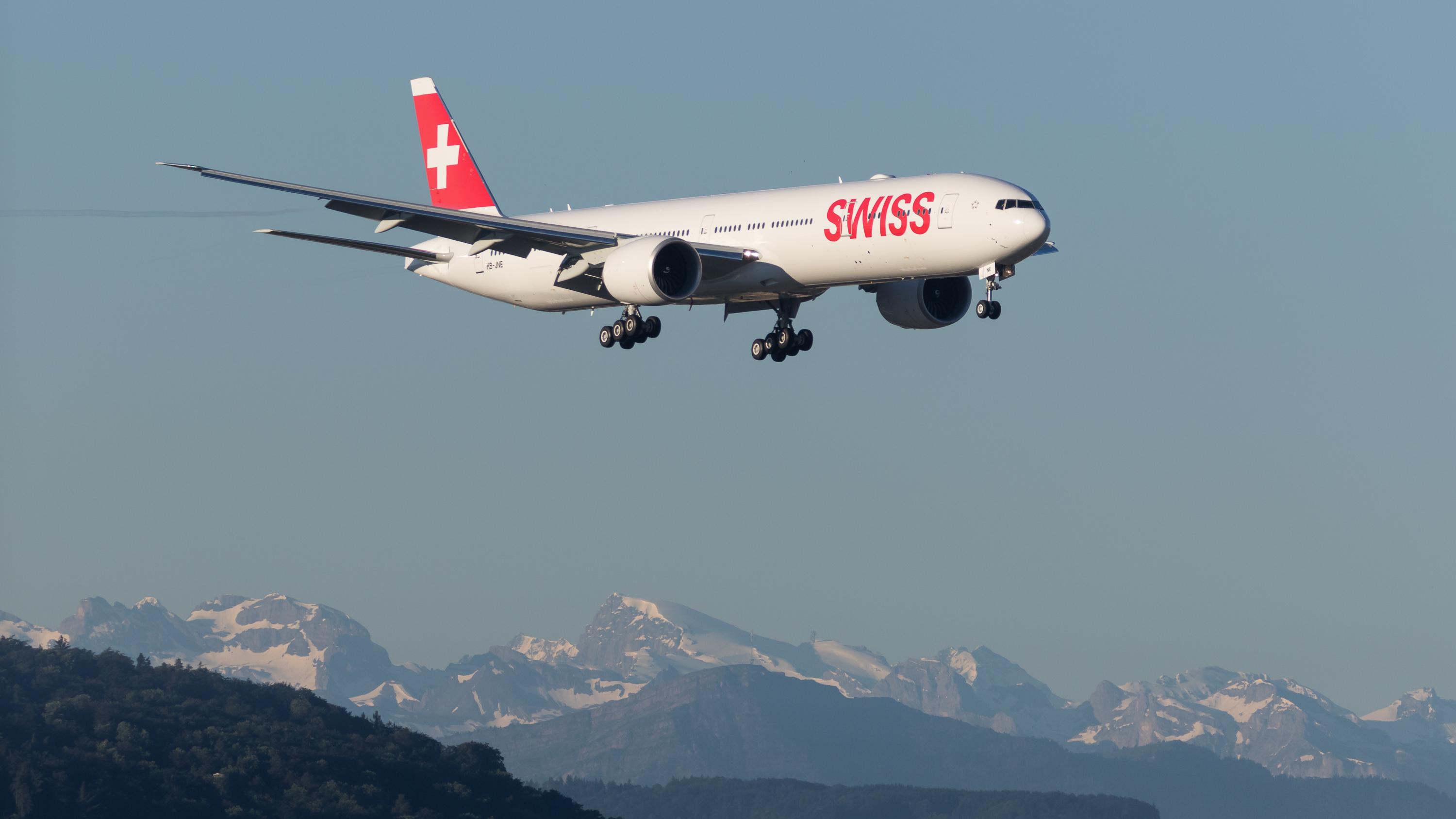 מטוס של SWISS. צילום: יחצ