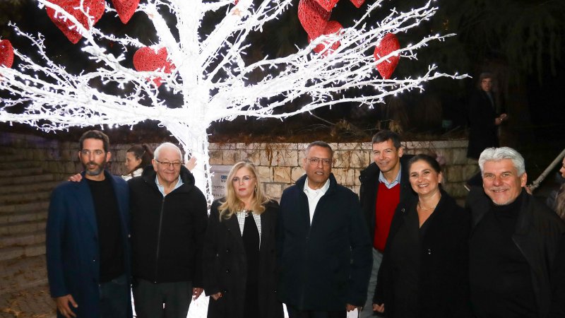 משמאל לימין ,טום עמית אלן ברקלי ,משה וסתוית ליאון מרקוס הס ענת וסיון פרג' משמאל לימין ,טום עמית אלן ברקלי ,משה וסתוית ליאון מרקוס הס ענת וסיון פרג'