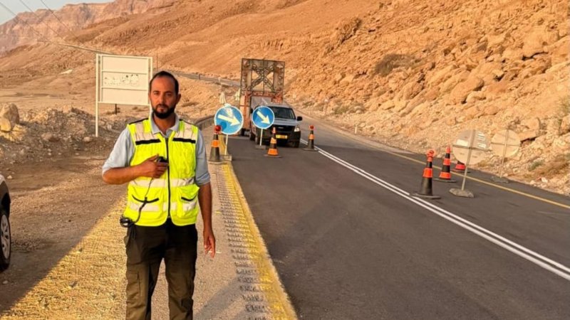 בולען בכבישי 90. צילום: דוברות המשטרה