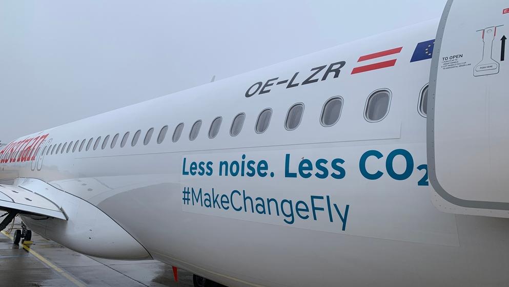 Airbus A320neo :Koapan / Shutterstock