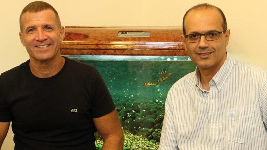 מימין: יורם מוטעי ואייל סגל, קשרי תעופה. צילום: פספורטניוז