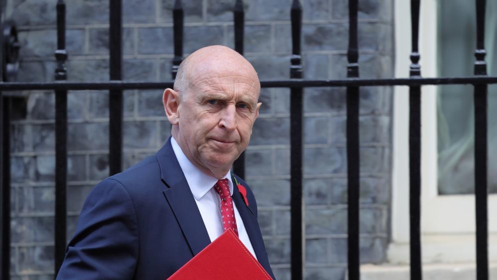 שר ההגנה של אנגליה, John Healey. צילום: shutterstock