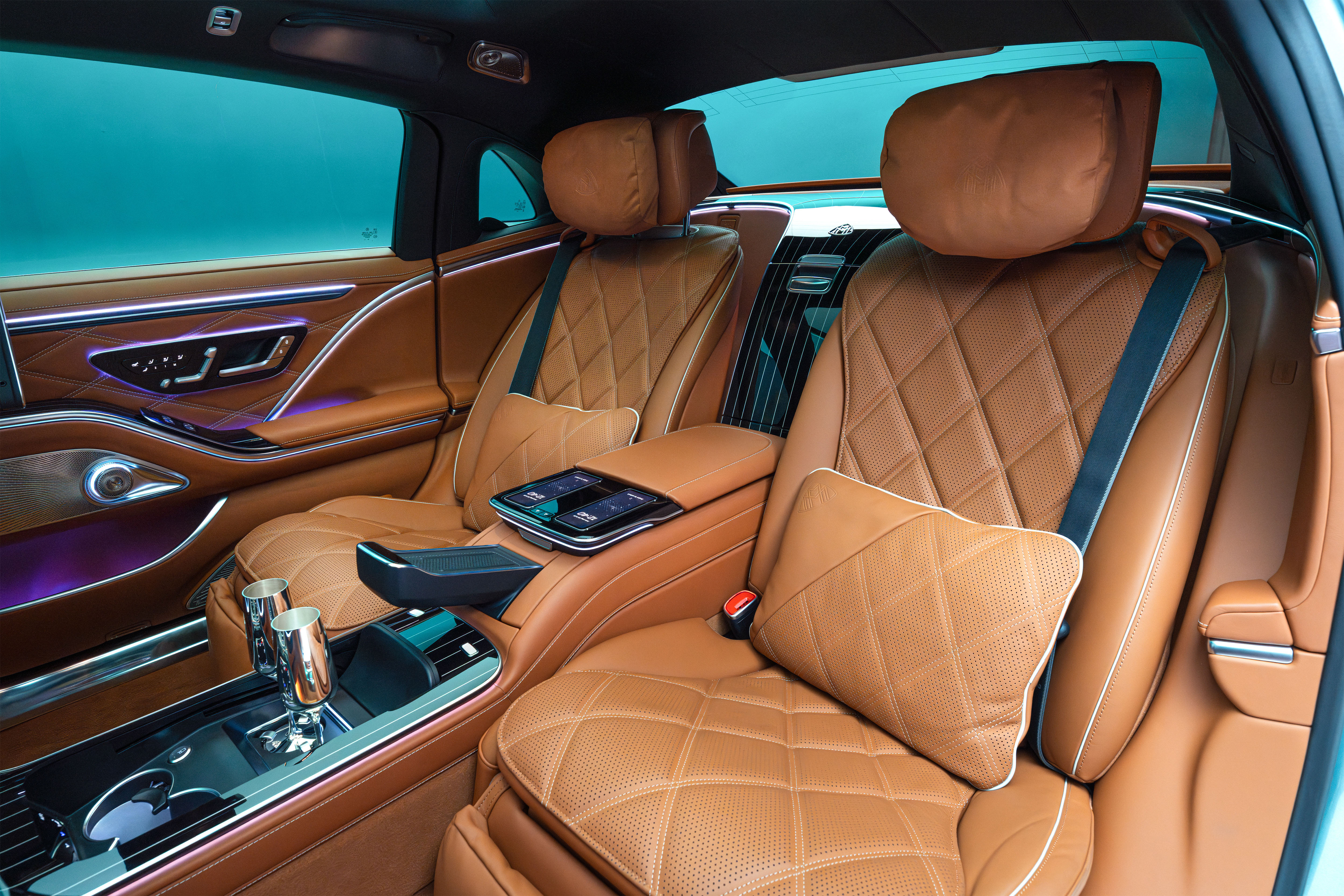 Maybach S-Class בישראל. צילום: Mercedes-Benz