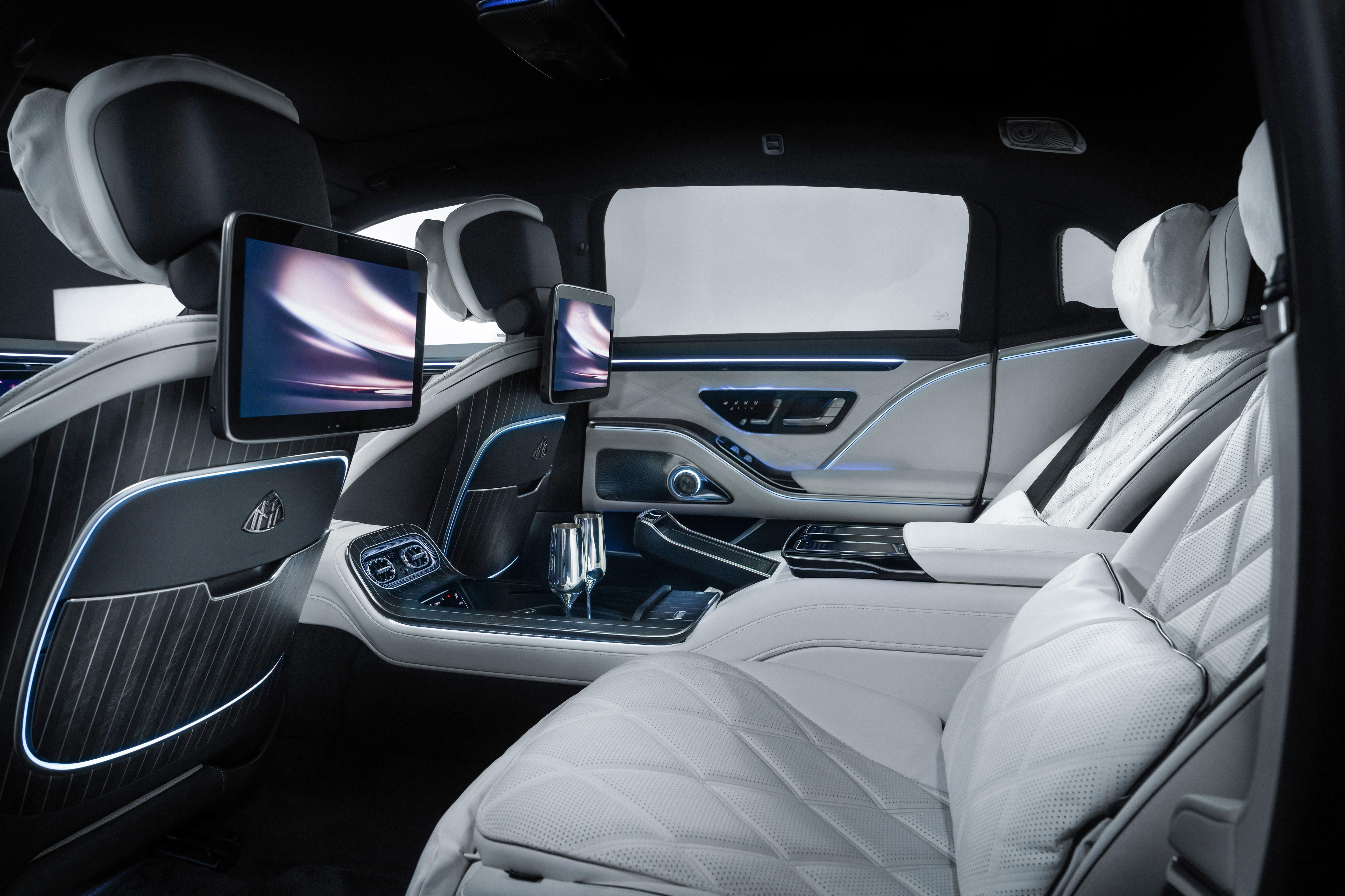 מרצדס Maybach S-Class בישראל. צילום: Mercedes-Benz