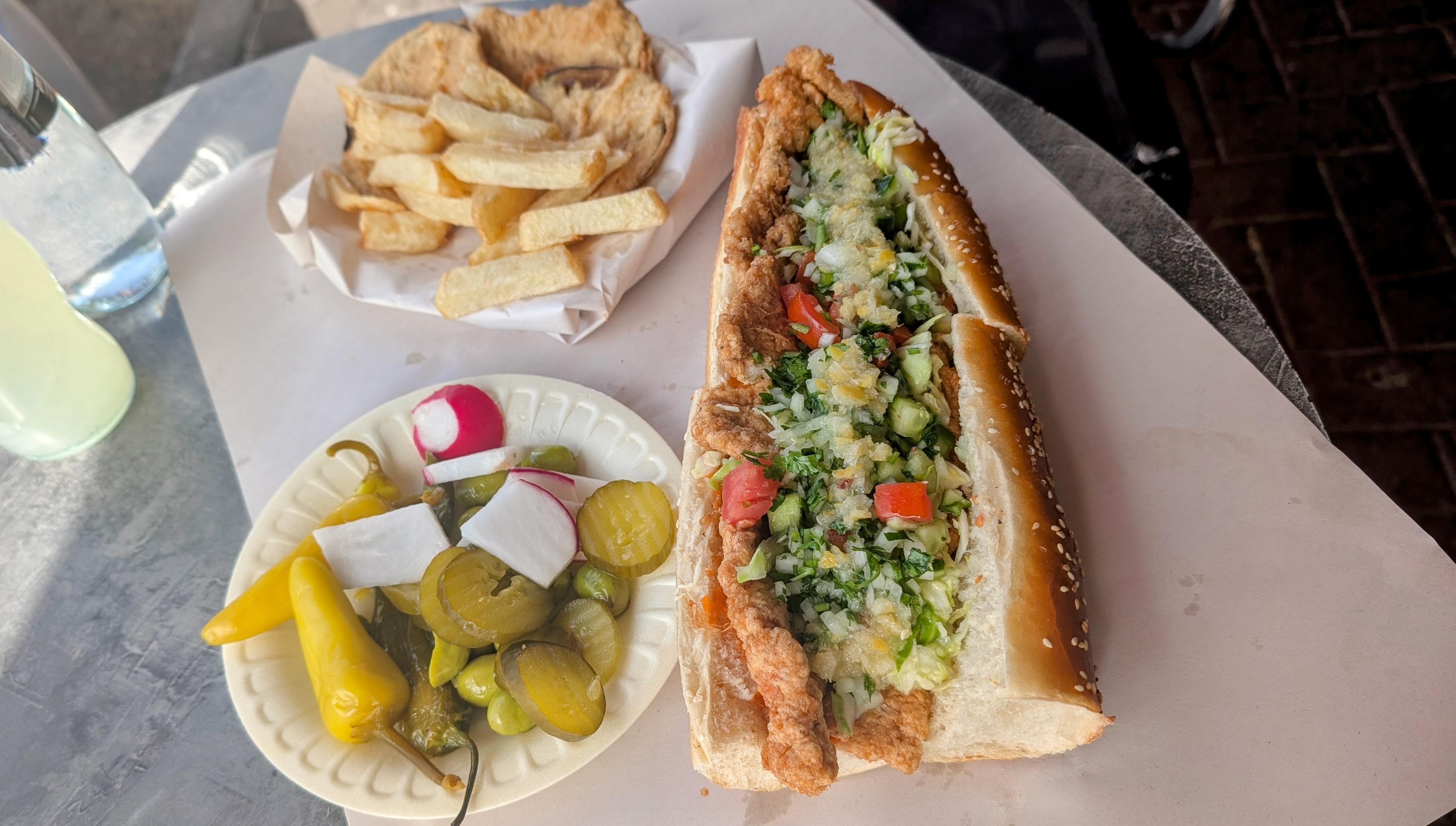 שניצל איילה. שוק נתניה. צילום אוסנת גואטה