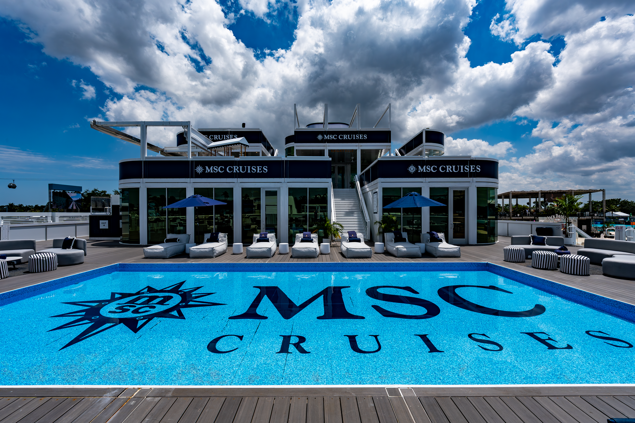 MSC Cruises משיקה את חוויית ה-MSC Yacht Club היוקרתית בגרנד פרי מיאמי של פורמולה 1. צילום: MSC Cruises