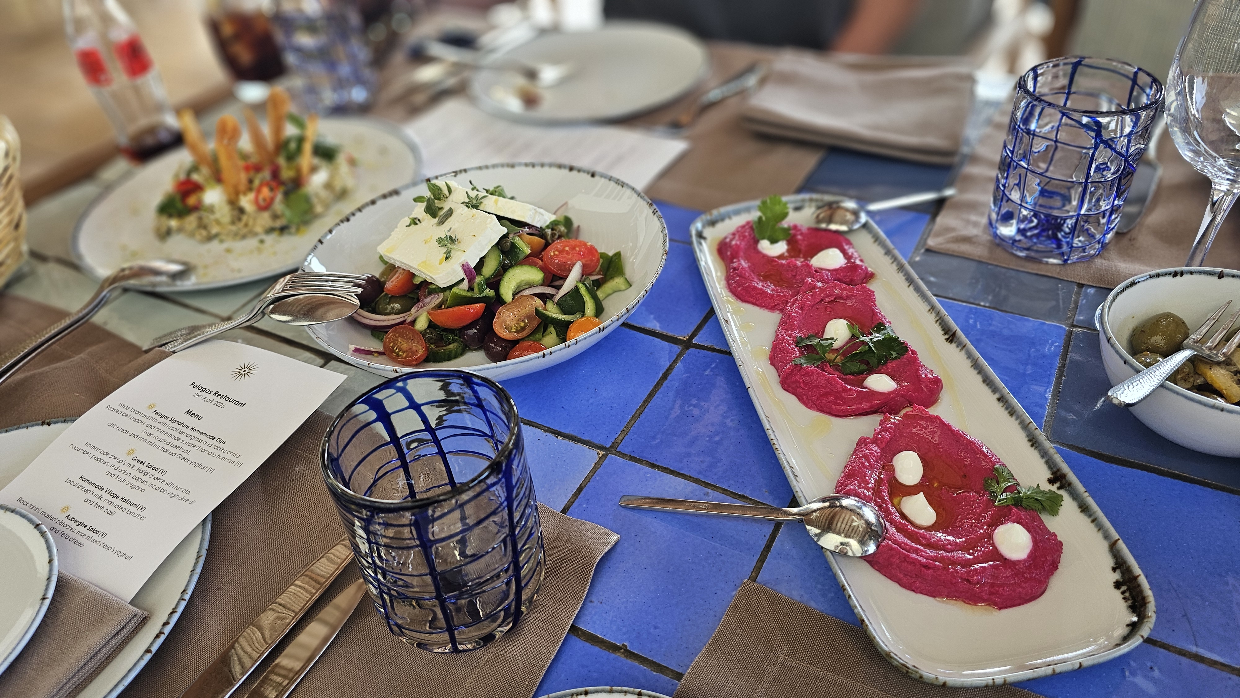 ארוחות הצהריים היו עשירות ומגוונות במיוחד ב-Pelagos. צילום: אירה מקיינקו