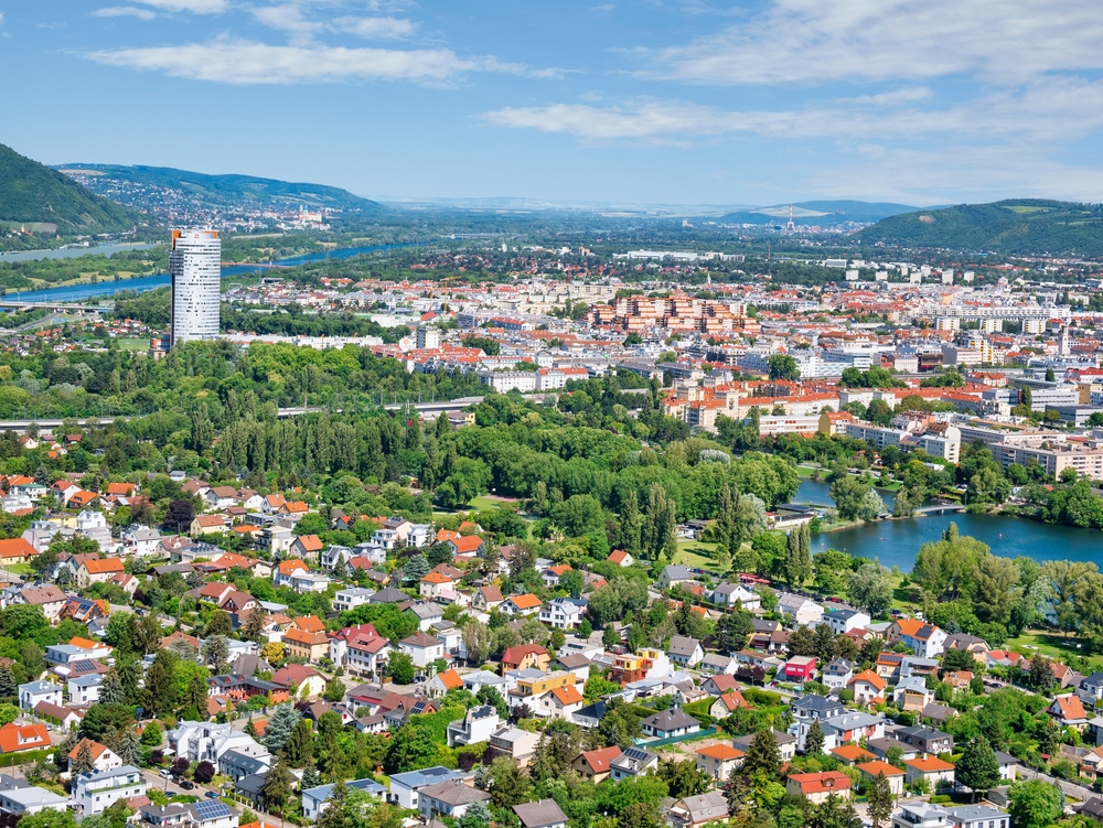 Floridsdorf area and the Danube River. Photo: Shutterstock