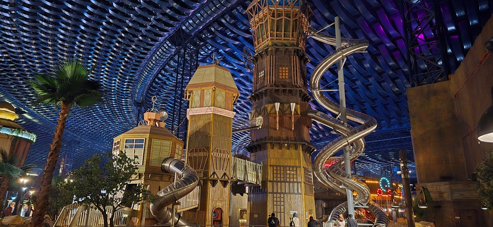 פארק IMG Worlds of Adventure בדובאי. צילום: VRMP-1 / Shutterstock