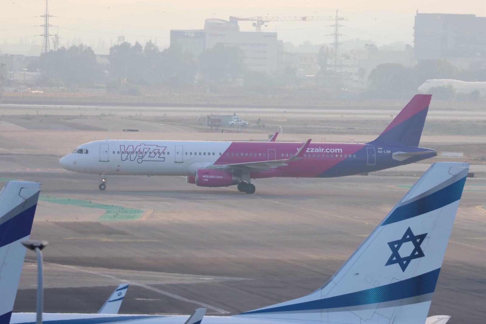 Wizz Air בנתבג. צילום: עברי חזון
