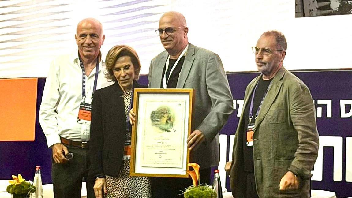 מימין לשמאל: ג׳ימי זוהר מ״מ נשיא התאחדות המלונות, ראובן אלקס מנכ״ל ושותף רשת בראון מבית ישראל קנדה , רוני גורודיסקי מנכ״לית החבר הכלכלית של ה